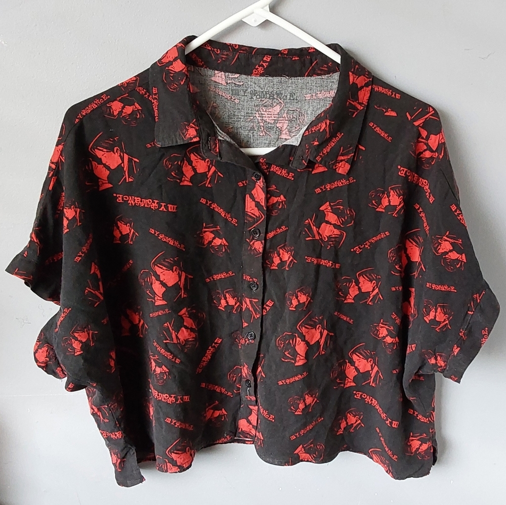 My Chemical Romance Three Cheers for Sweet Revenge woven Button Up Crop Top